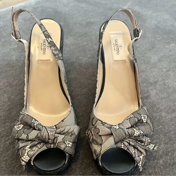 Valentino Black/Beige Lace Slingback Wedge With Bow Espadrille Sandals - Picture 3 of 9